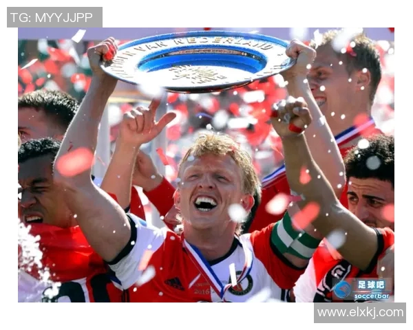 天下足球:那些传奇球星的最后一战与告别时刻 天下足球:那些传奇球星的最后一战与告别时刻